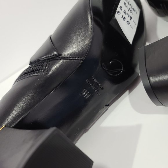 SALE! ✅ DELMAN Black Calfskin Leather Ankle Boot Gold Strap Buckle 9M ✨NEW - Picture 7 of 16